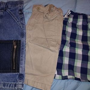 3 pairs of boy's sz 7 shorts!!